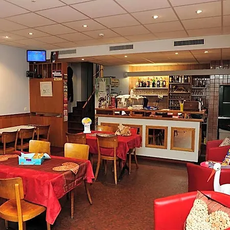 Restaurant Au Chasseur Отель 2*