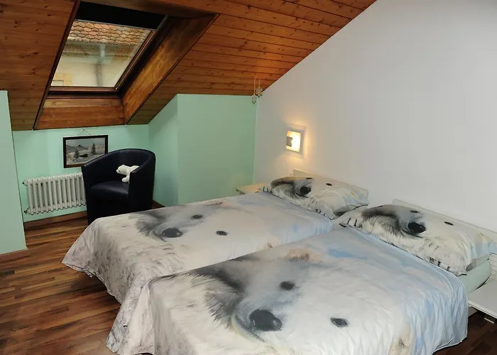 Restaurant Au Chasseur 호텔 Orbe